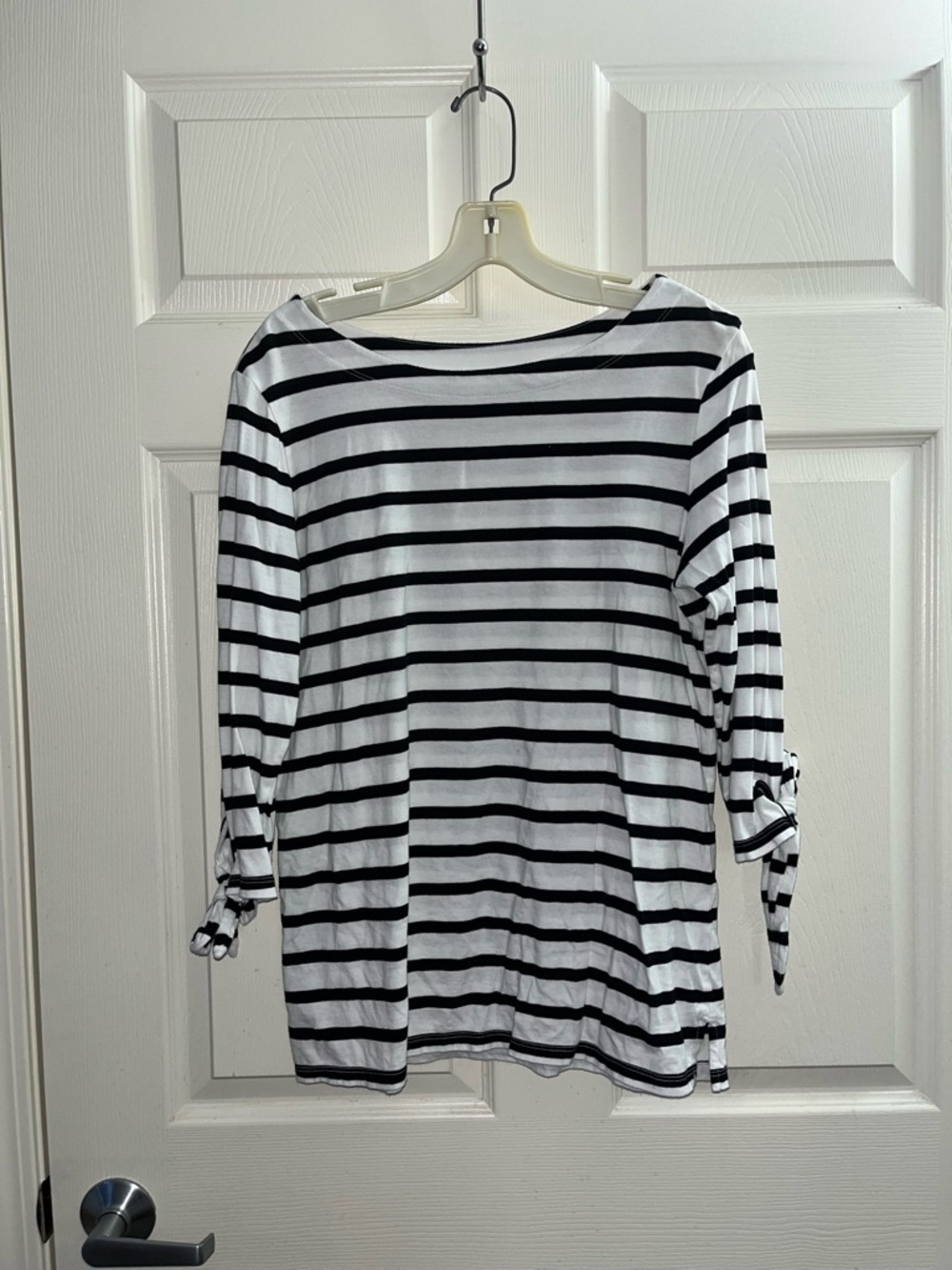 Old Navy Black and White Striped Long Sleeve Top